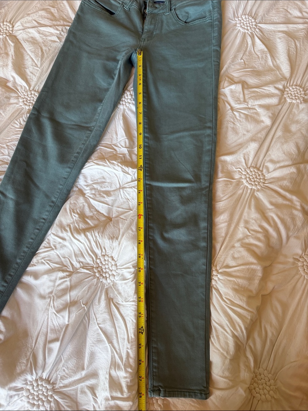 American Eagle Outfitters Olive/sage Green SUPER STRETCH Skinny Jeans. Size 2 - Picture 2 of 9